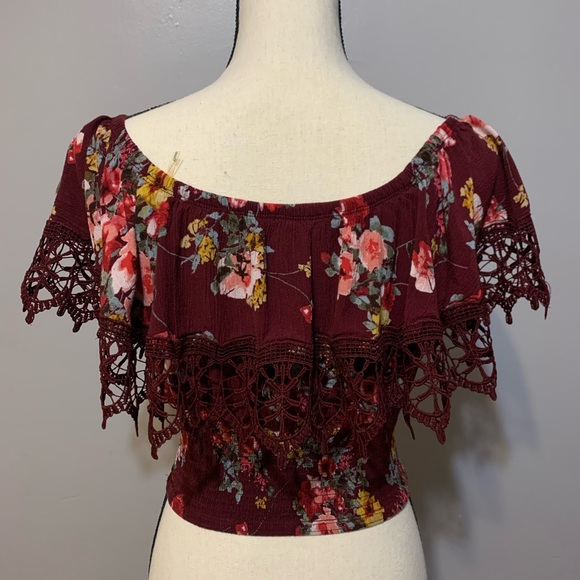 🛍️Haute Project LA Intricate Embroidered Crop Top Sz M - Picture 2 of 16